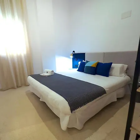 Isa Palacio De Congresos Apartman *